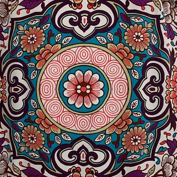 NICOLE MILLER SLEEVELESS STRETCHY DRESS.
LIKE NEW! COLORFUL FLORAL MANDALA PRINT - Picture 8 of 10